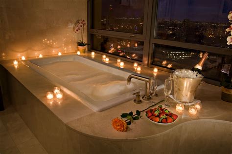 trivago nyc hotels with jacuzzi in room